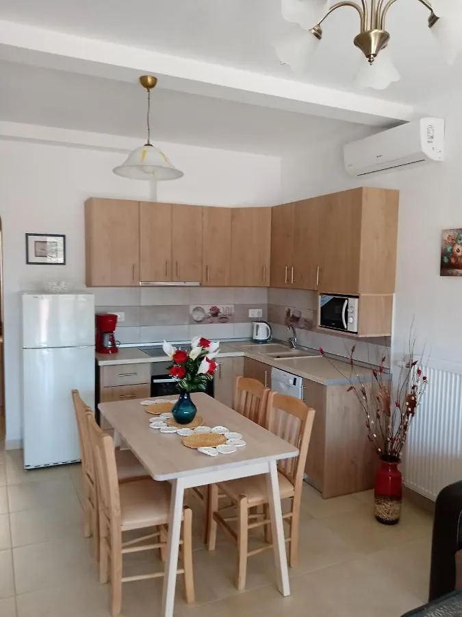 Apartament Patriko - House 1, Traditional Stone House Ajos Nikolaos Grecja